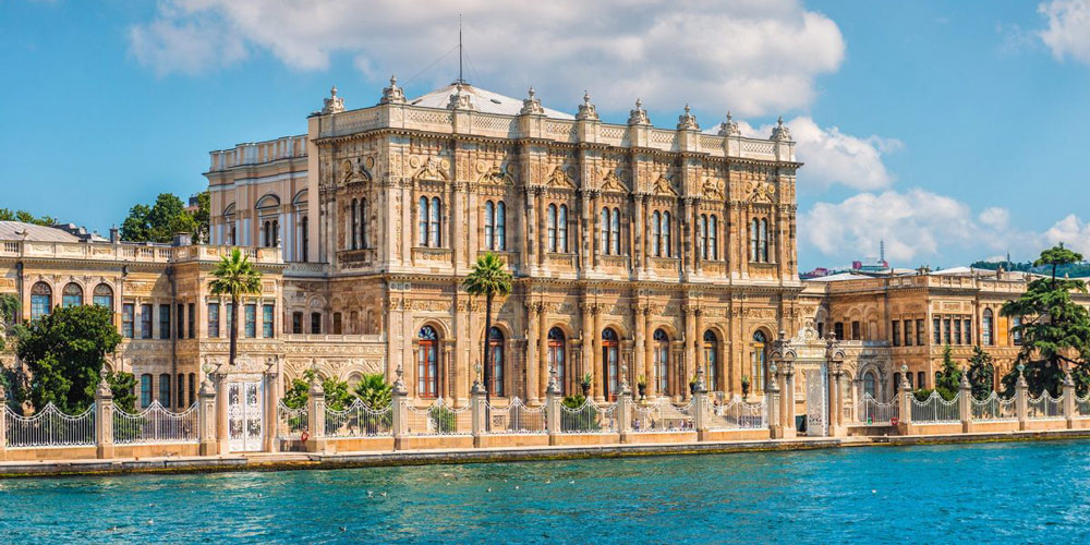 private bosphorus cruise tour with lunch and tour guide on yacht