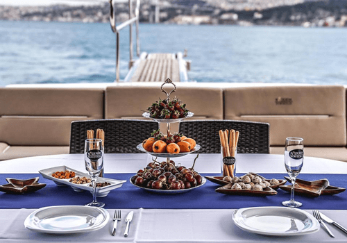 bosphorus-cruise-by-private-yacht