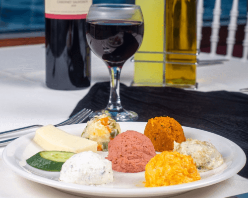 Romantic Bosphorus Dinner Cruise